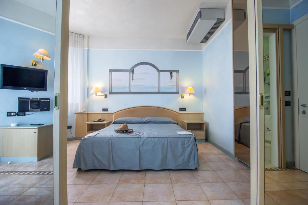 Hotel Universo Lido di Jesolo Eksteriør billede