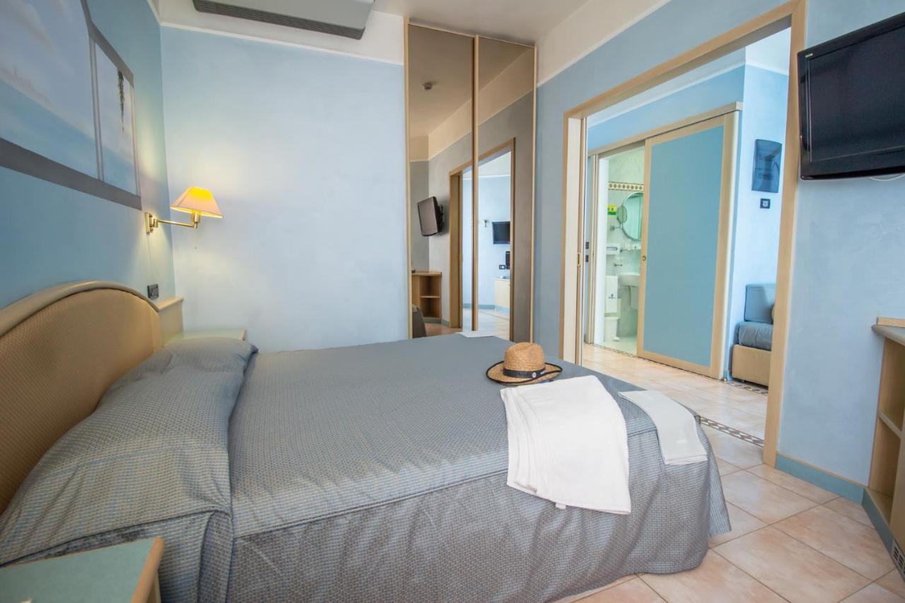 Hotel Universo Lido di Jesolo Eksteriør billede