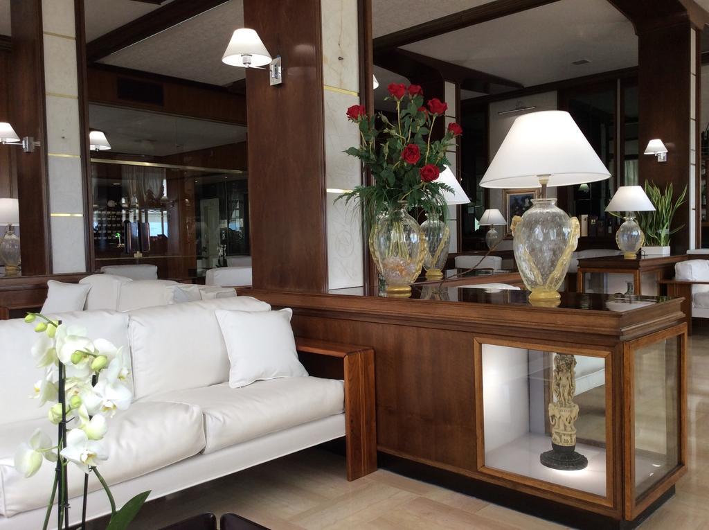 Hotel Universo Lido di Jesolo Eksteriør billede