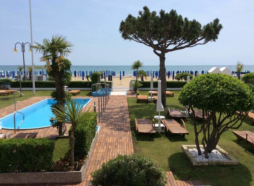 Hotel Universo Lido di Jesolo Eksteriør billede